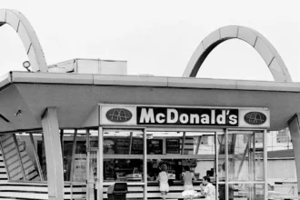 Conheça a história do McDonald's!