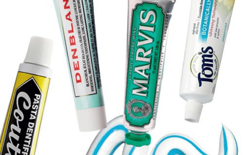 O que significam os retangulos atras das pastas de dentes e outros tubos