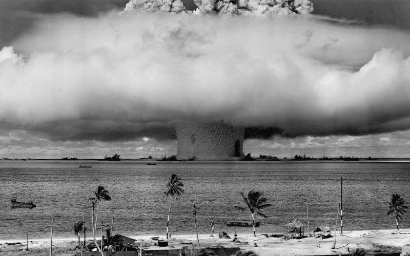 Por que as explosoes nucleares tem forma de cogumelo