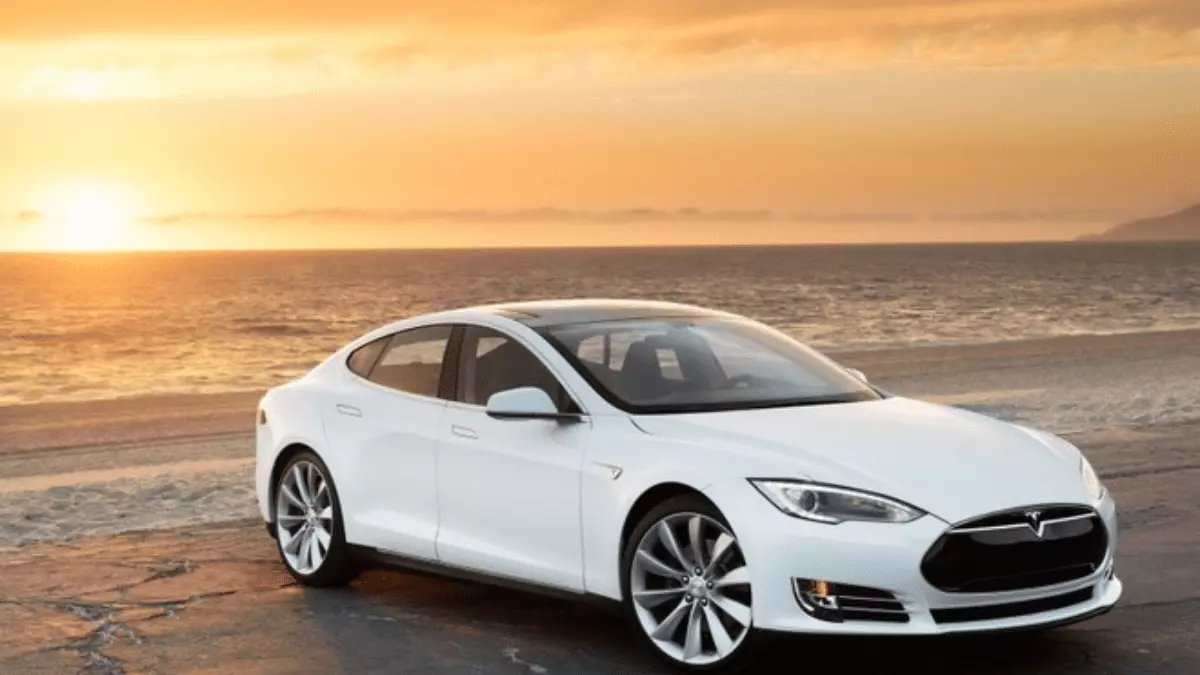 Quais sao os pros e contras de possuir um Tesla