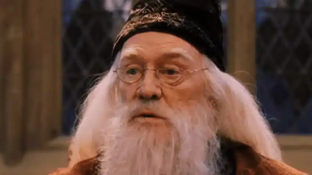 Richard Harris entre o segundo e o terceiro filmes da serie Harry Potter 2002