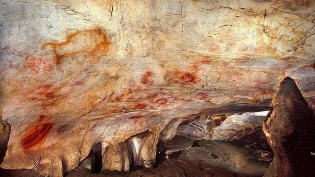 8. Caverna Coliboaia — Romenia 32.000 anos