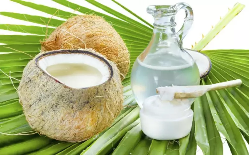 Agua de coco em jejum e seus beneficios desconhecidos