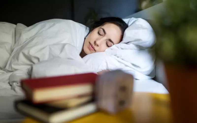 Mesmo luz indireta pode prejudicar a saude durante o sono