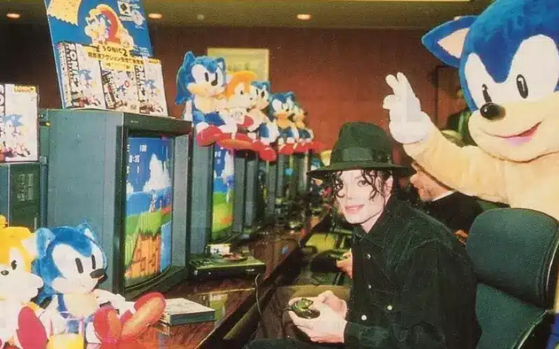 Qual a relacao entre Michael Jackson e os jogos Sonic