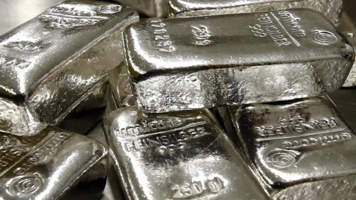 Quanta prata ja foi extraida no mundo
