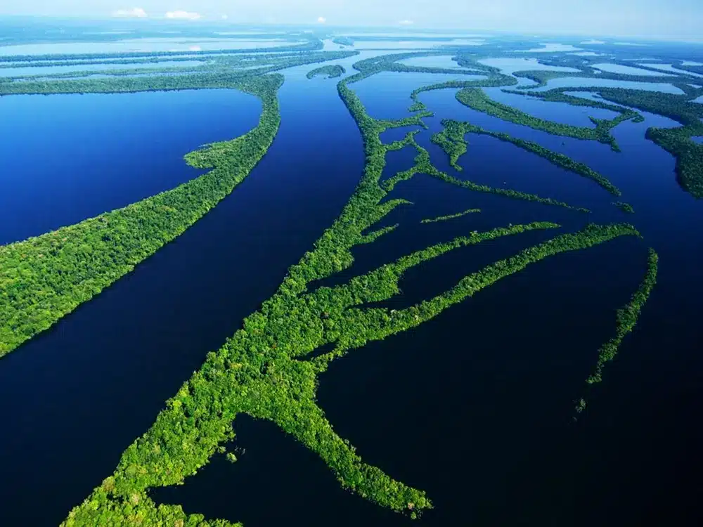 Quanto e o tamanho do rio Amazonas