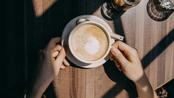 Café Branco, o que é Sabor e Benefícios