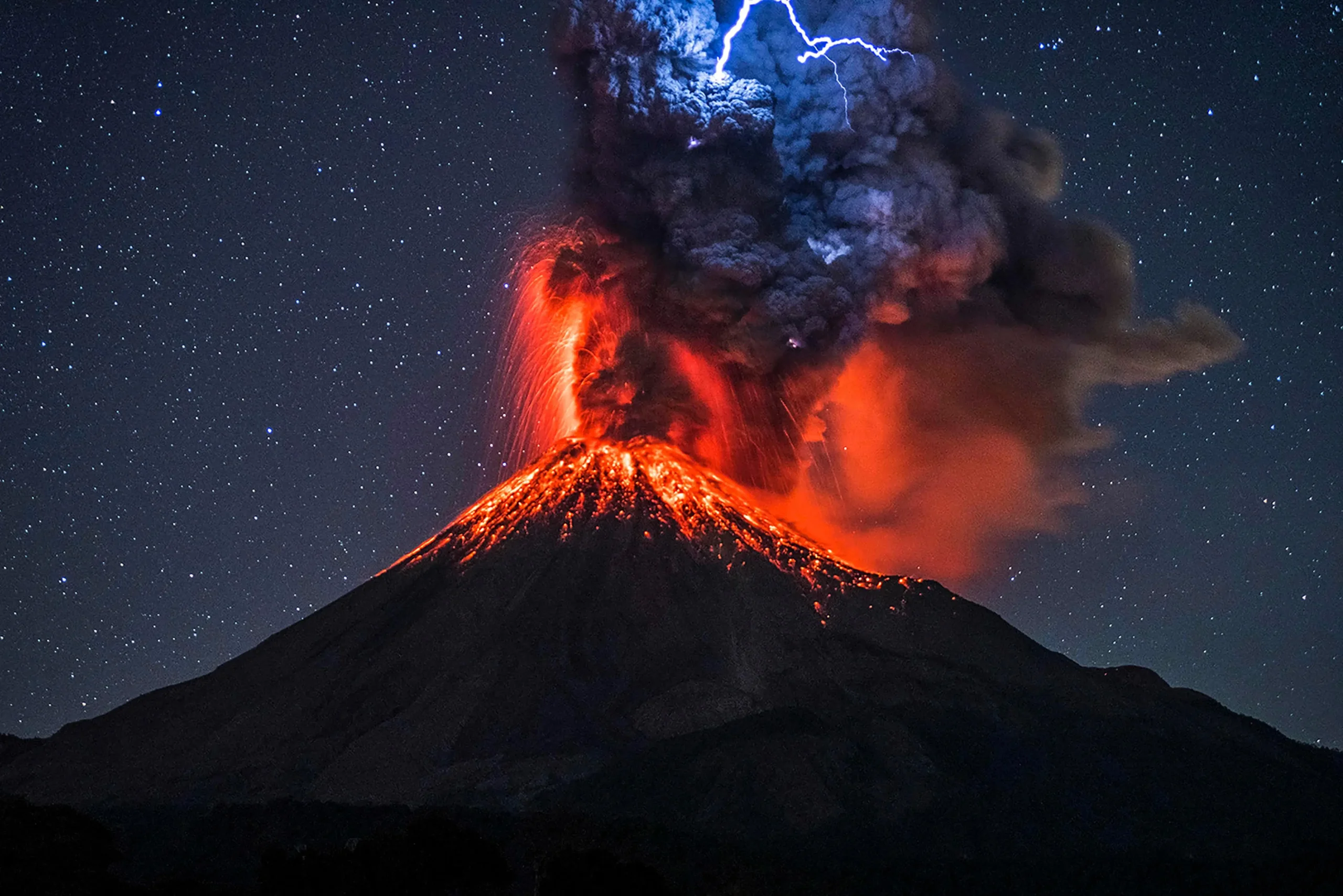 O que faz com que os vulcões entrem em erupção